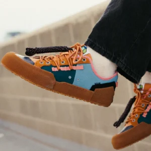 Landed Footwear The Banner